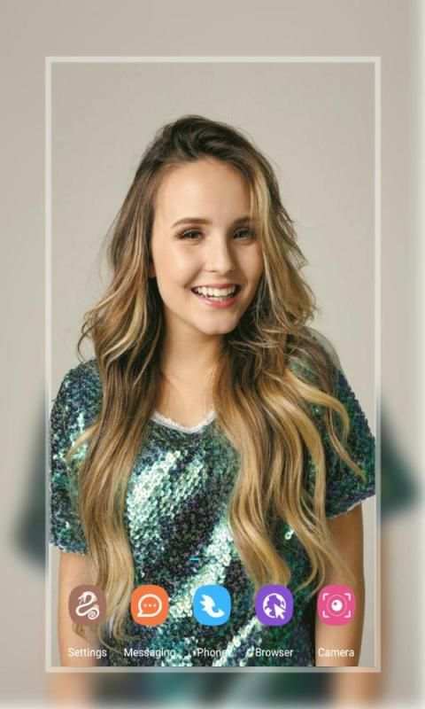 Larissa Manoela Wallpaper HD screenshot 3