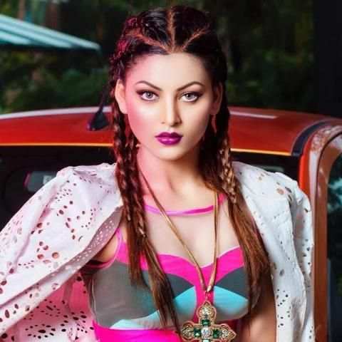 Urvashi Rautela Wallpapers HD 2019 स्क्रीनशॉट 7
