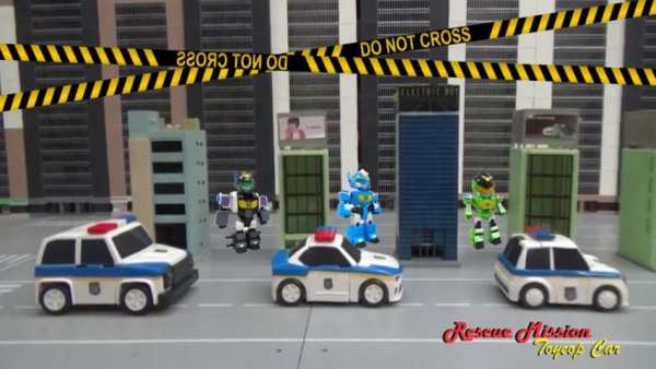 Rescue Mission Toy Police Car screenshot 7