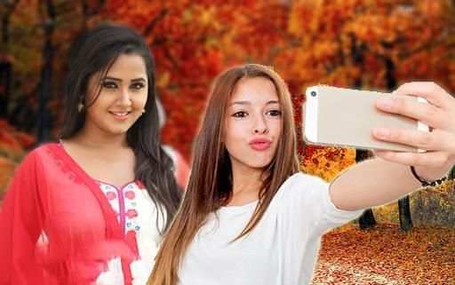 Selfie with Actress Kajal Raghwani Gorgeous Image screenshot 2