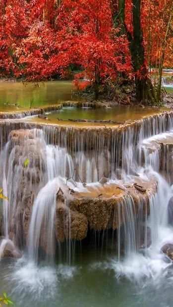 Beautiful Waterfall APUS Live Wallpaper screenshot 4