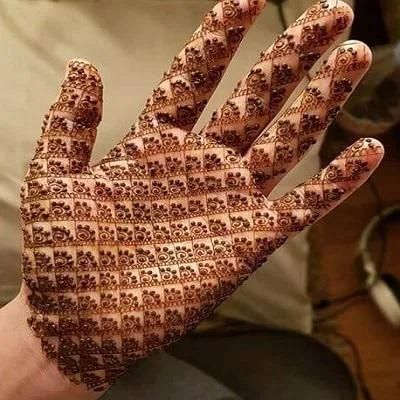 60+ Modern Palm Mehndi Designs & Ideas For Brides-To-Be