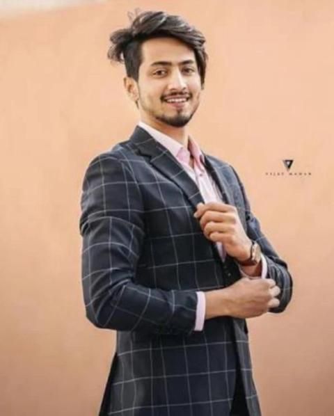 Mr faisu 07 4k wallpaper screenshot 3