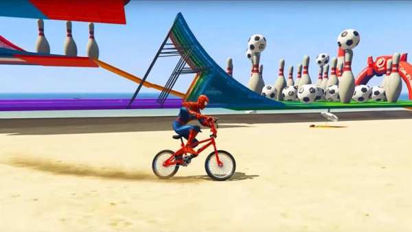 Superhero BMX Stunt Racing: Free Cycle Games screenshot 3