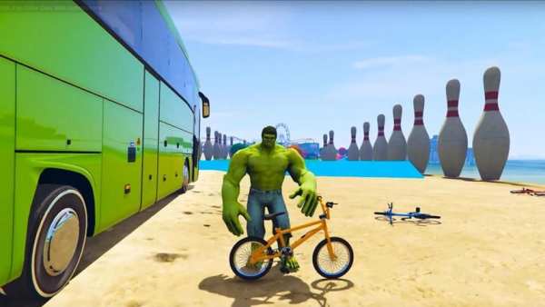 Superhero BMX Stunt Racing: Free Cycle Games screenshot 1