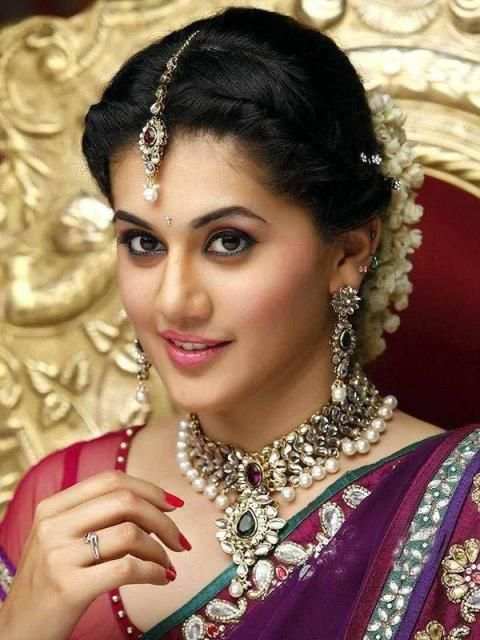 Taapsee Pannu Wallpapers HD screenshot 12