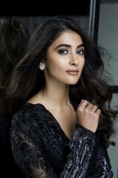 Pooja Hegde Wallpapers HD screenshot 10