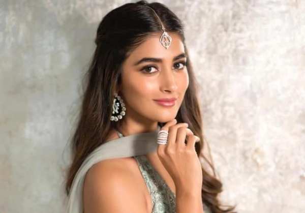 Pooja Hegde Wallpapers HD screenshot 4