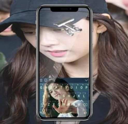 Kim Jisoo Keyboard screenshot 2