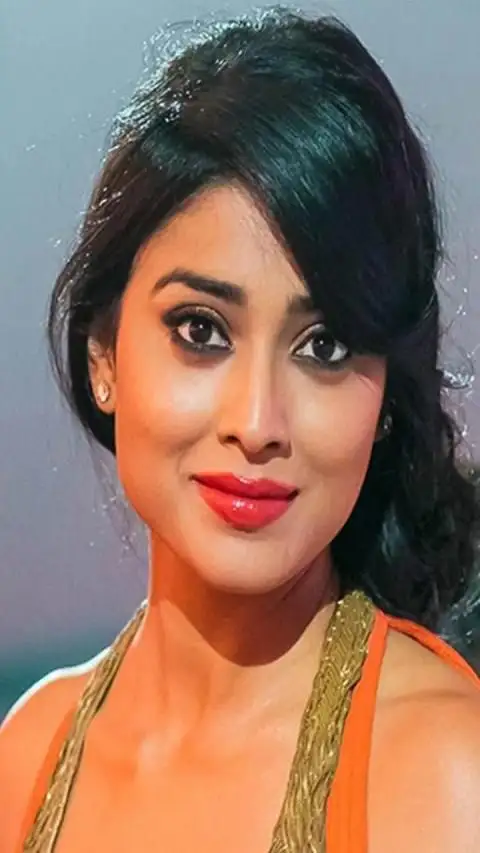 Shriya Saran FC on X: The other end of the line