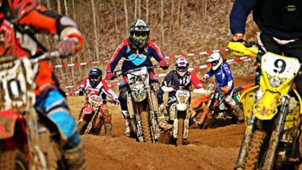 Motocross Racing Wallpaper screenshot 2