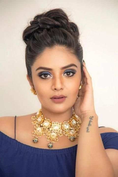 Srimukhi Wallpapers HD screenshot 9