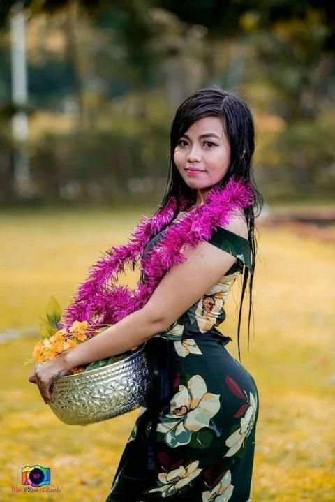 မႏွင္းဆီ 3 تصوير الشاشة