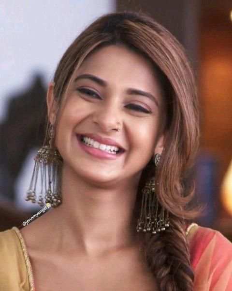 Jennifer Winget Wallpapers HD स्क्रीनशॉट 4