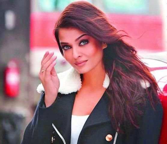 Aishwarya Rai Wallpaper HD screenshot 6