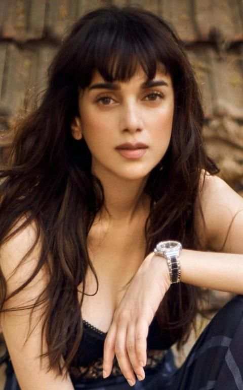 Aditi Rao Hydari Wallpaper HD स्क्रीनशॉट 2