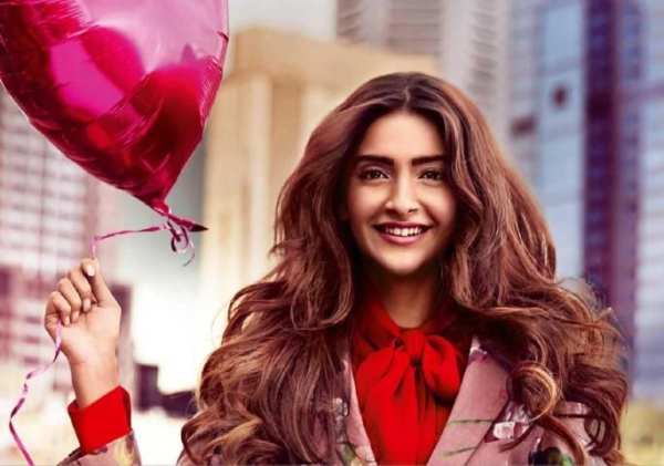Sonam Kapoor Wallpapers HD screenshot 2