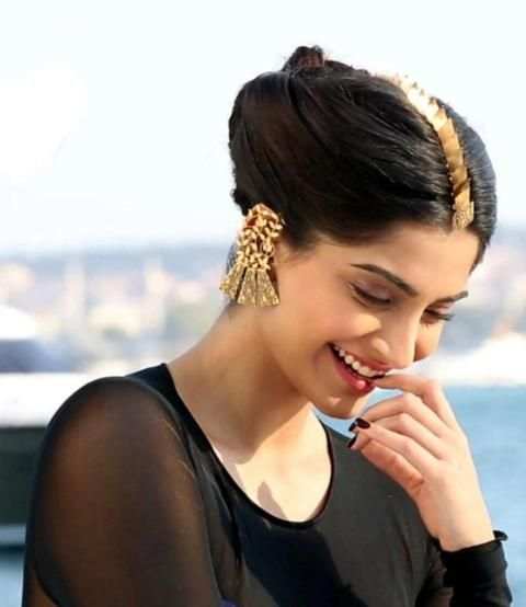 Sonam Kapoor Wallpapers HD screenshot 9