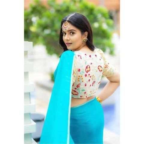 Srimukhi Wallpapers HD screenshot 12