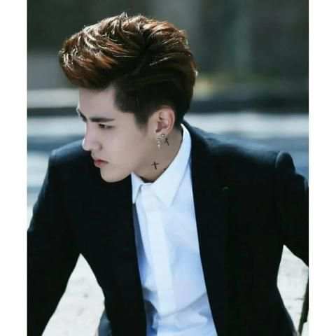 Wu Yifan Kpop Wallpaper screenshot 3