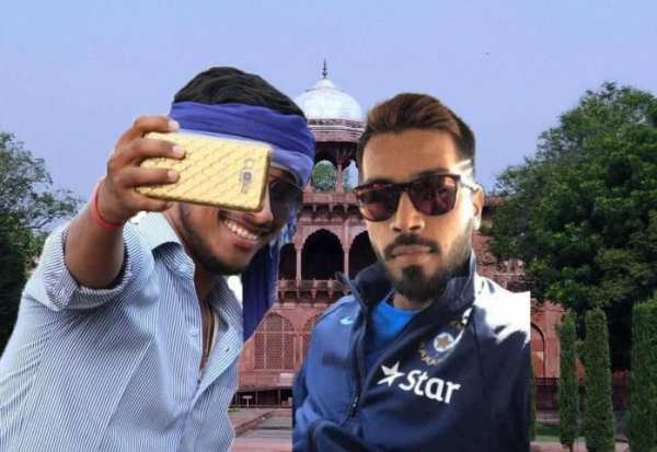 Selfie With Hardik Pandya screenshot 1